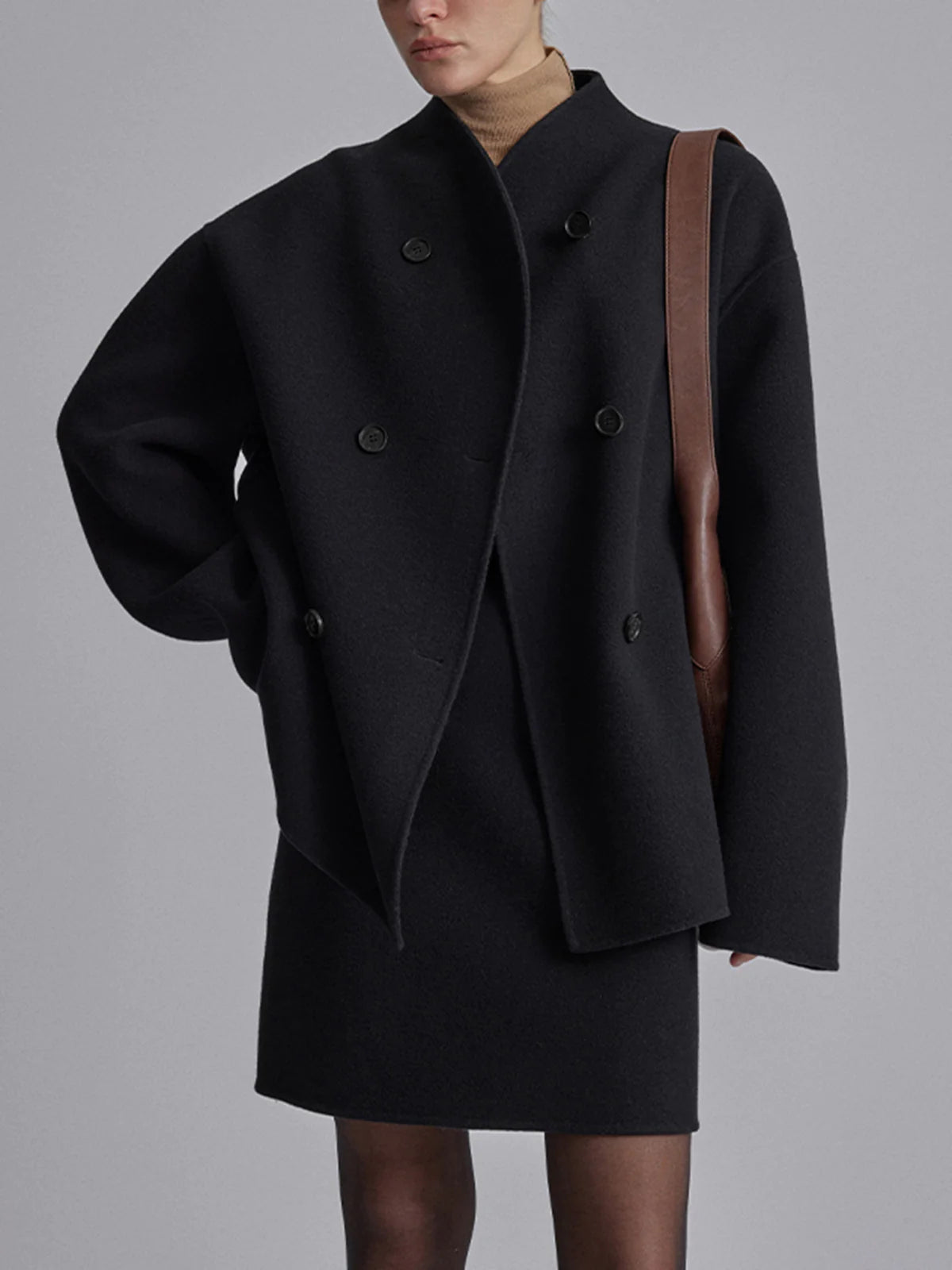 AVERY DOUBLE-BREASTED SHORT COAT