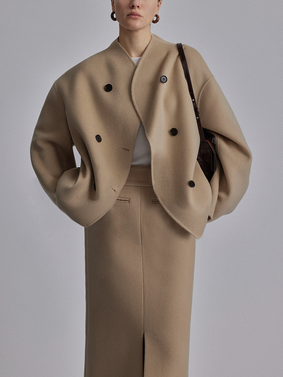 AVERY DOUBLE-BREASTED SHORT COAT