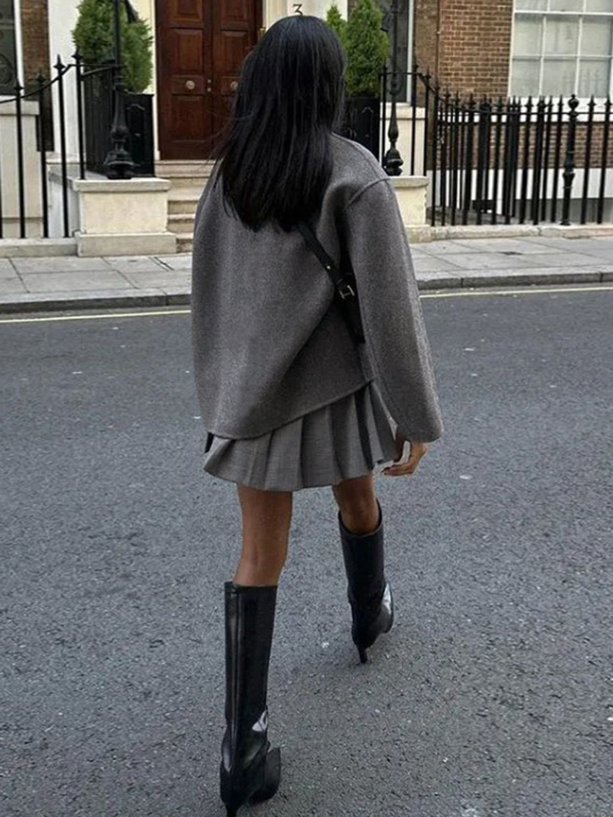 AVERY DOUBLE-BREASTED SHORT COAT