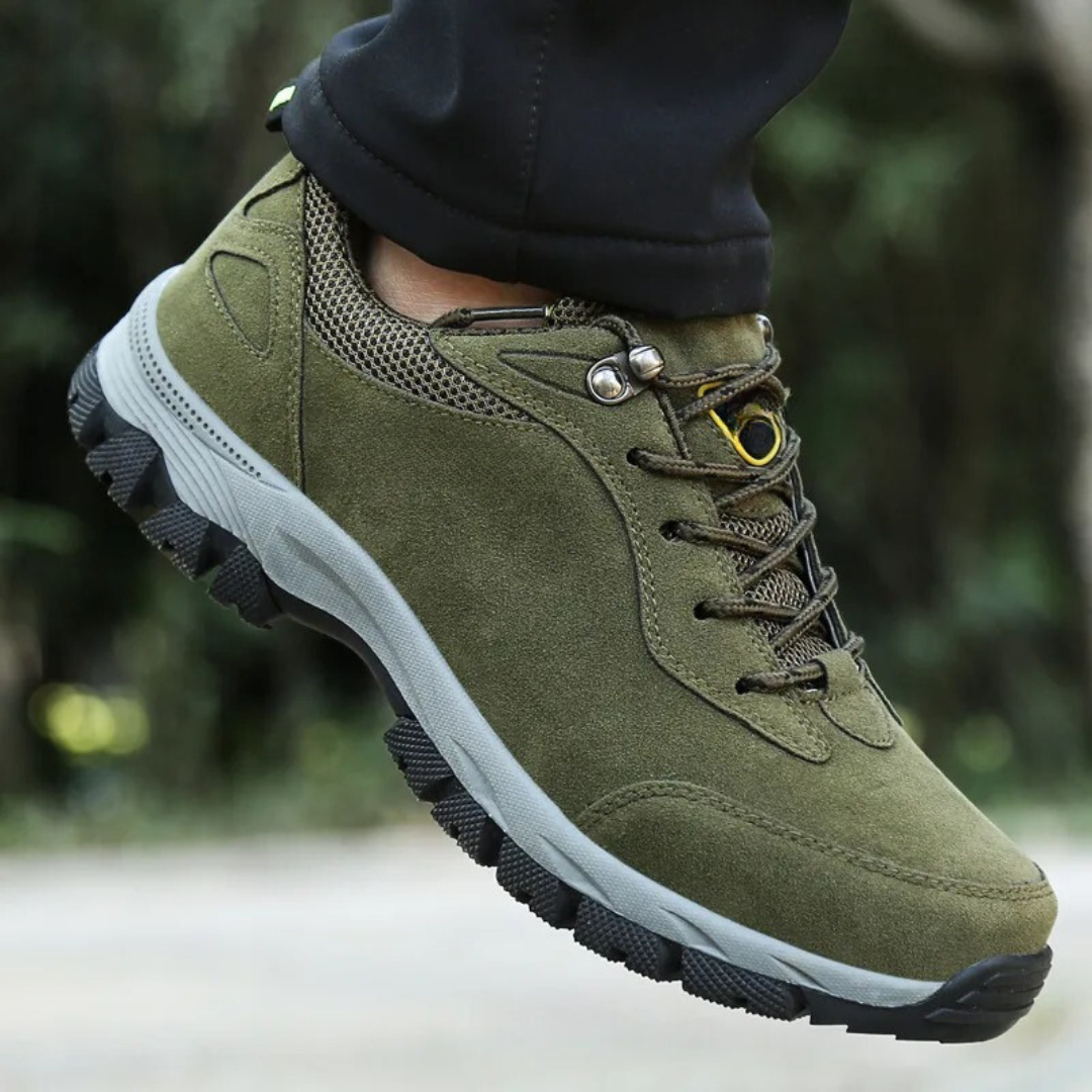 Charles Outdoor Trail Sneakers