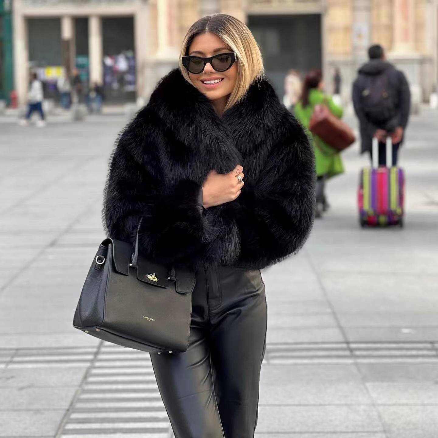 ISABELLE SHORT FAUX FUR JACKET FOR WOMEN