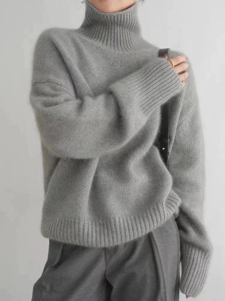Lynn Women’s Knitted Turtleneck Sweater