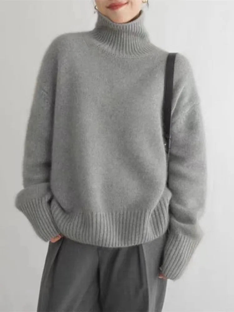 Lynn Women’s Knitted Turtleneck Sweater